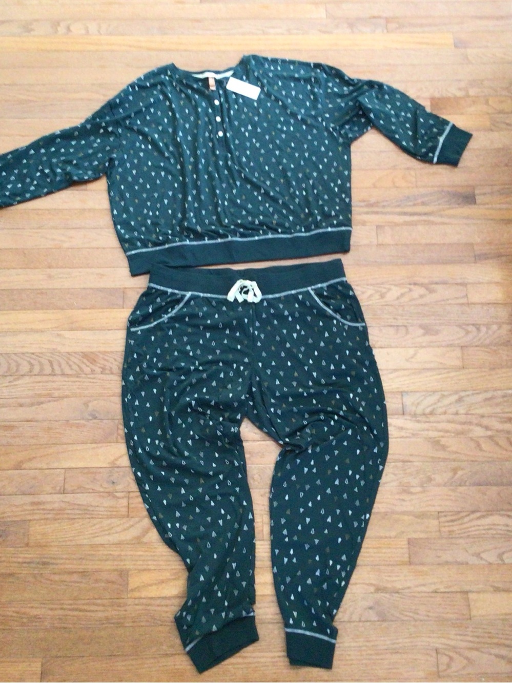 Denver Hayes Green Christmas Tree Pyjamas